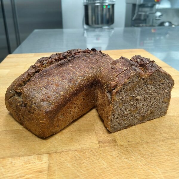 HigosNueces-min-1.jpg Pan de Higos y Nueces con harina de centeno y espelta - (800 gr. aprox.)